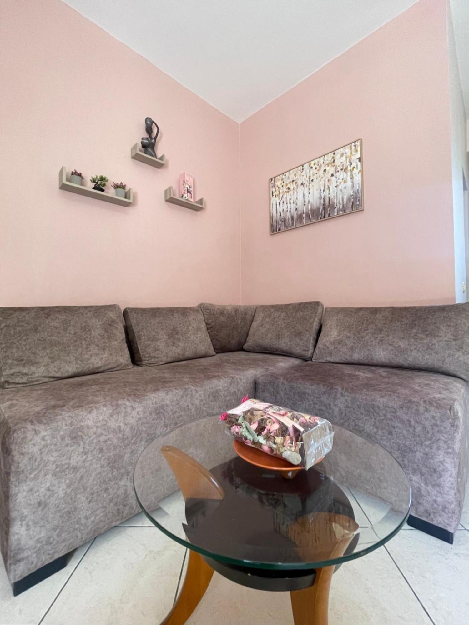 Bougainvilla Sarandë 외부 사진